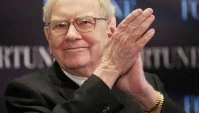 巴菲特买股票的经验告诉你：现在的A股市场，空仓的人和满仓的人，到底谁比较可怕？作为投资者怎么看