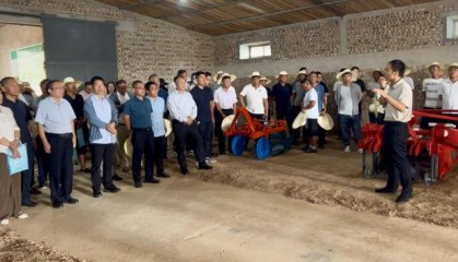 甘薯高效栽培技术培训暨机械演示现场观摩会在商丘召开