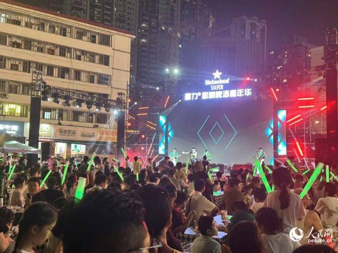 思明区仲夏消费季启幕 首场啤酒嘉年华点燃“夜厦门”